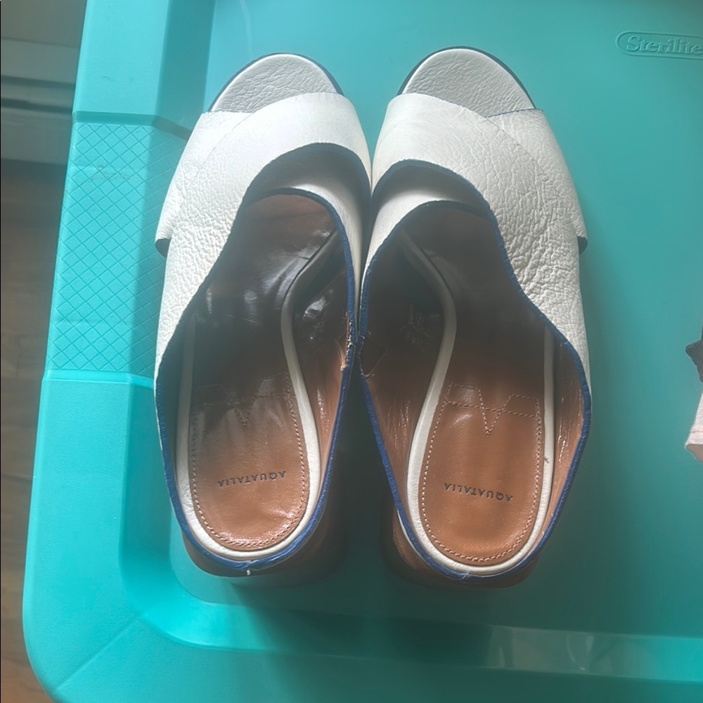 Aquatalia White and blue trim Mules with Sleek Design with elastic sides
